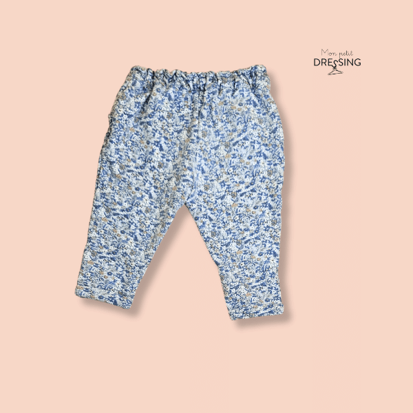 Mon Petit Dressing | Jogging fleuri vue de dos. Tape à l'oeil